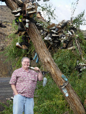 Robert and his trusty toothbrush in front of the Oregon shoe tree